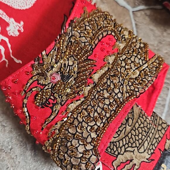 New Mystique Asian Inspired Dragon Beaded Fabric Style Slip On Sandal Sz 8 - Picture 4 of 11